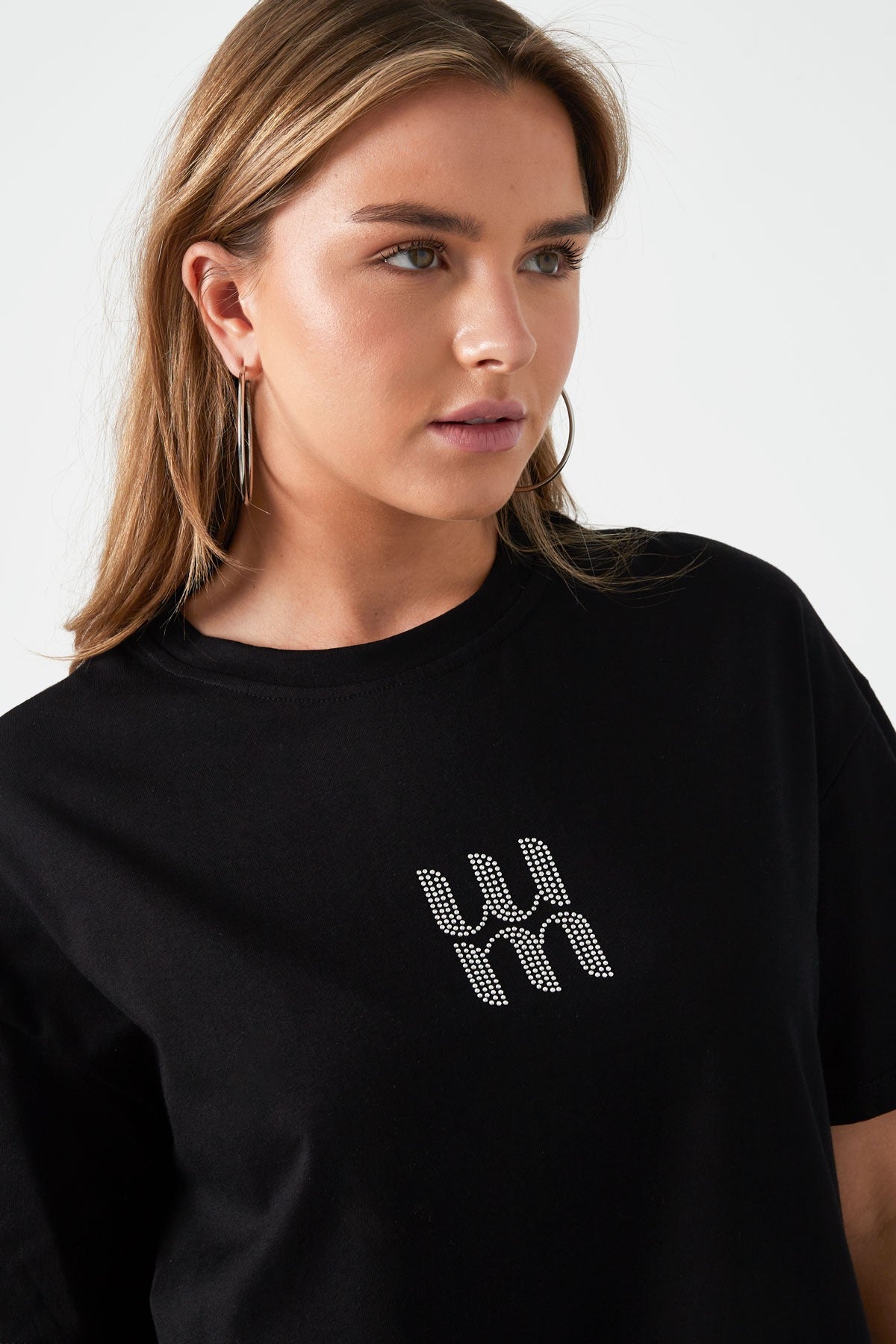 Letter M top - black