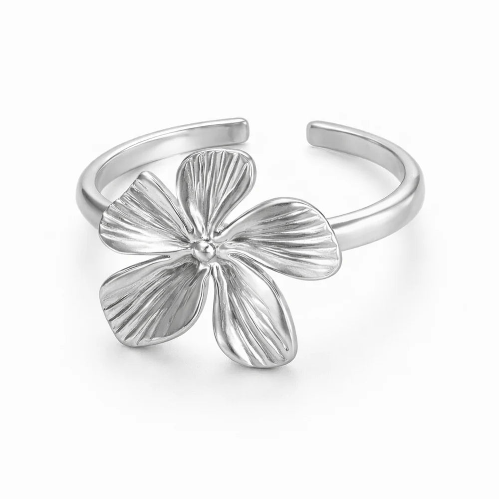 Mini flower ring