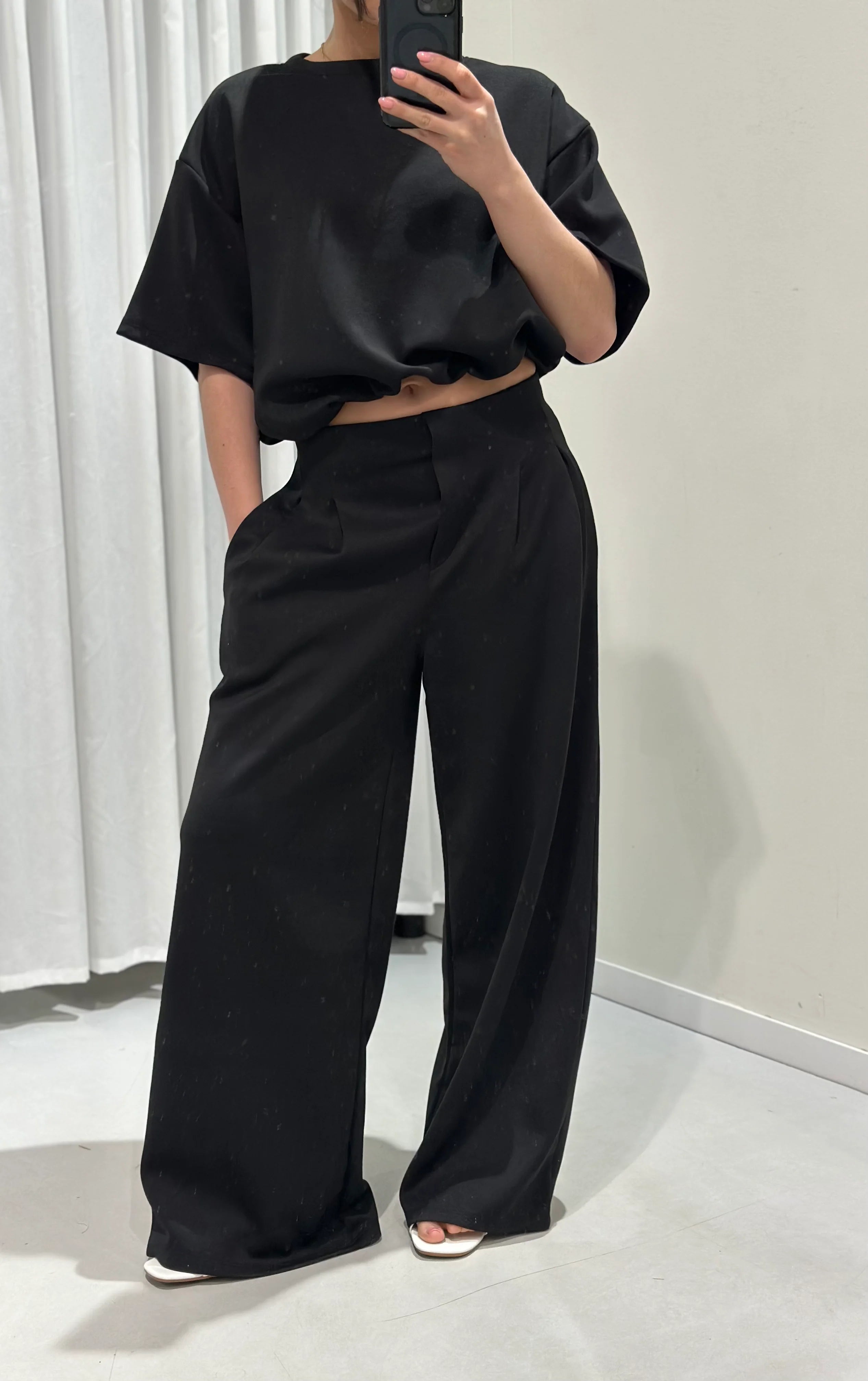 Mana 2-piece set black