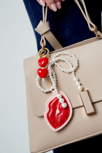 Accessory pendant kisses with pearls - rood