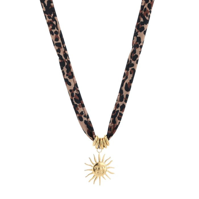 Luipaard met zon ketting