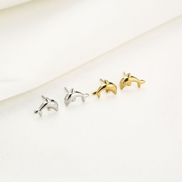 Dolphie studs oorbellen