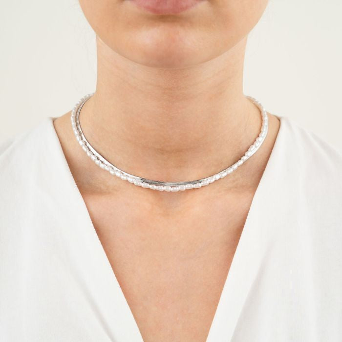 Snake pearl ketting