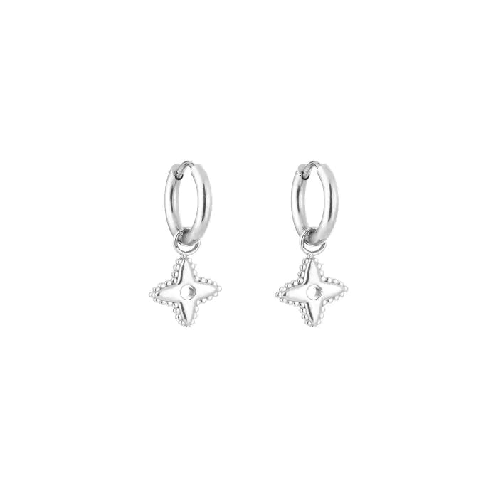 Klavertjes oorbellen - zilver